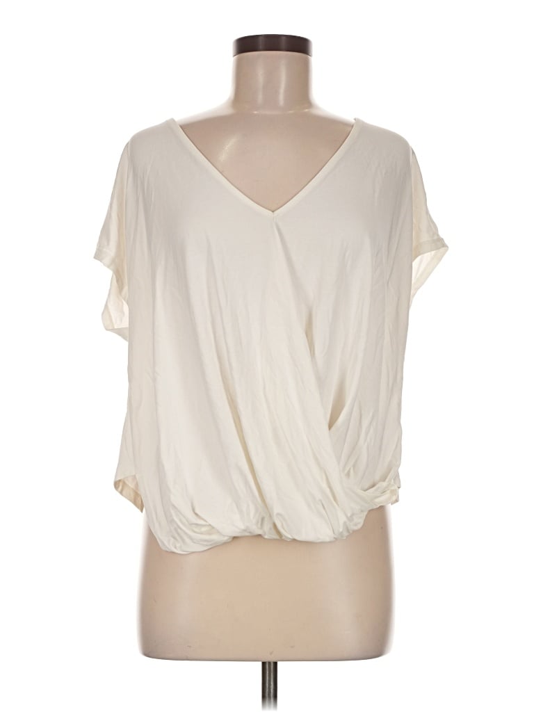 Pre-owned Torrid Short Sleeve Top Ivory Plunge Neckline Tops