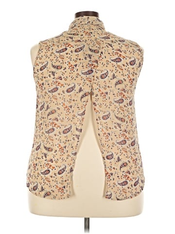 Ambiance Apparel Sleeveless T-Shirt (view 2)