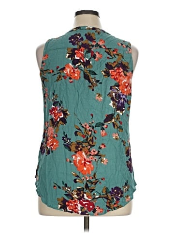 Market and Spruce Sleeveless Blouse (view 2)