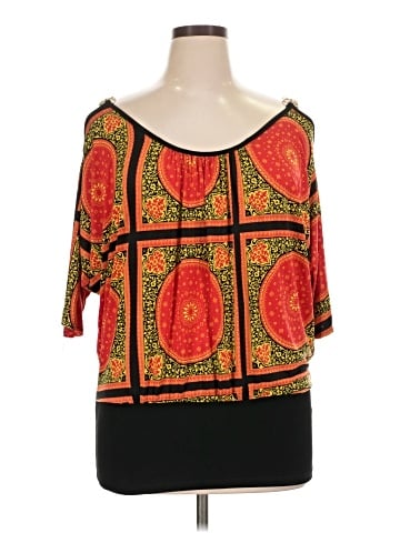 Sushiflower 3/4 Sleeve Top (view 1)