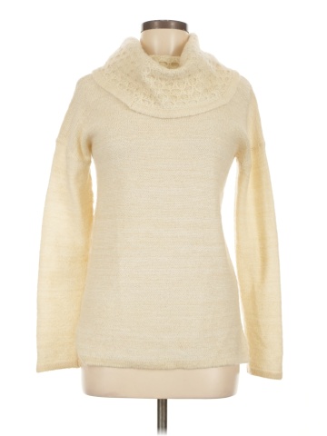 STUDIO by Tahari-Levine Long Sleeve Top (view 1)