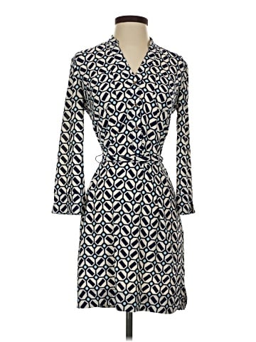 Donna Morgan Casual Dress (view 1)