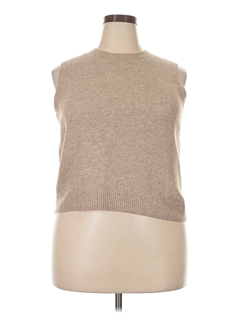 Pre-owned Universal Thread Pullover Sweater In Tan