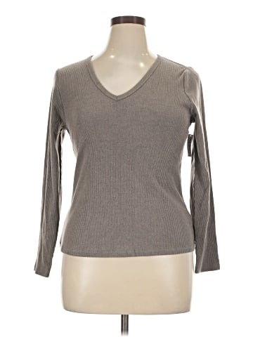 Old Navy 3/4 Sleeve T-Shirt (view 1)