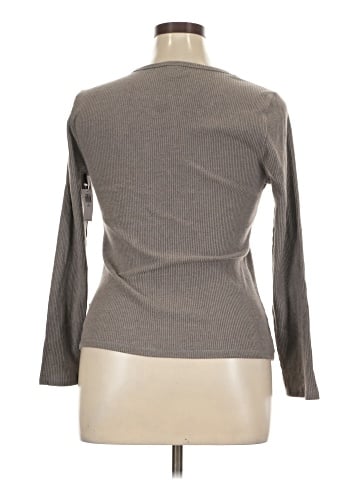 Old Navy 3/4 Sleeve T-Shirt (view 2)