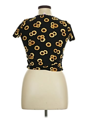 Belle Du Jour Short Sleeve T-Shirt (view 2)
