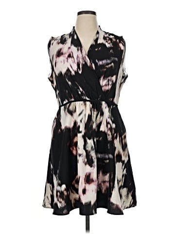 Simply Vera Vera Wang Casual Dress (view 1)
