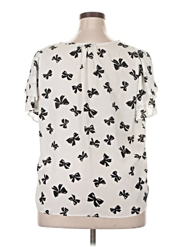 Sweet Rain Short Sleeve Blouse (view 2)