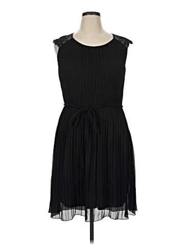 Robbie Bee Casual Dress (view 1)