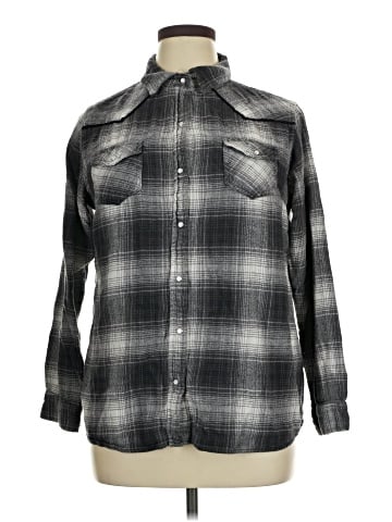 Canyon Guide Outfitters Long Sleeve Button-Down Shirt (view 1)