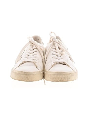 VEJA Sneakers (view 2)