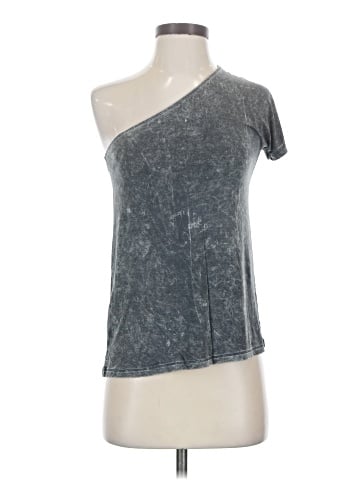 American Eagle Outfitters Short Sleeve T-Shirt (view 1)