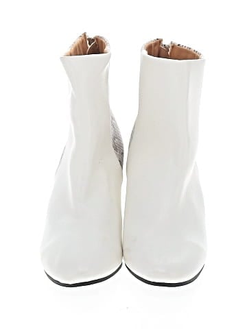 Qupid Ankle Boots (view 2)