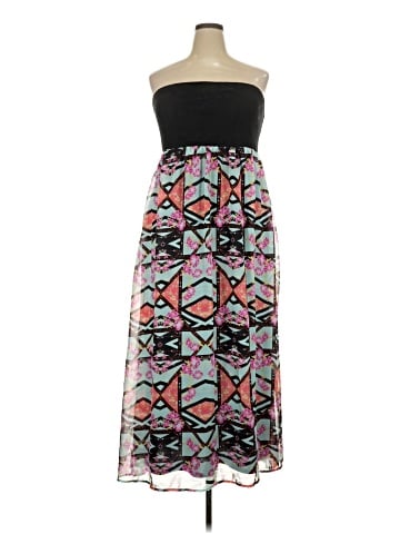 Xhilaration Cocktail Dress (view 1)