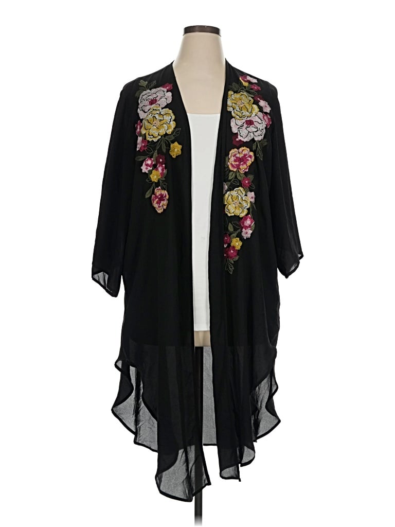 Pre-owned Torrid Kimono In Black