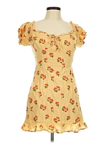 Urban Outfitters Casual Dress (view 1)