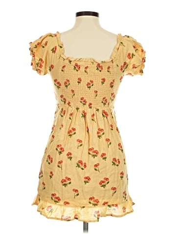 Urban Outfitters Casual Dress (view 2)
