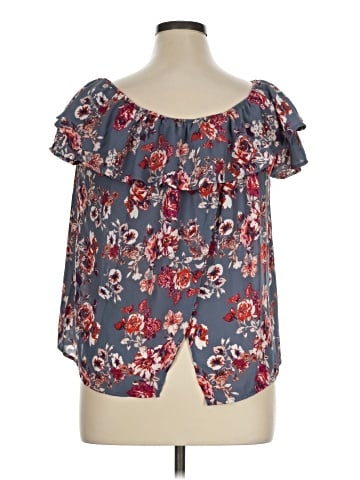Xhilaration Short Sleeve Blouse (view 2)