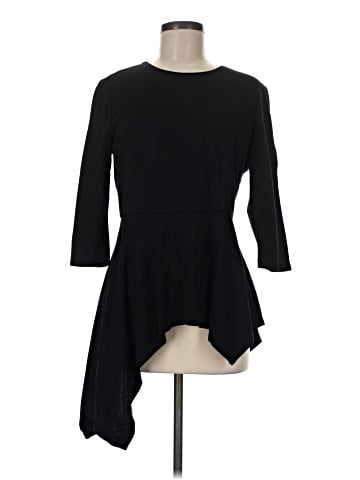 Elizabeth & Clarke 3/4 Sleeve Top (view 1)