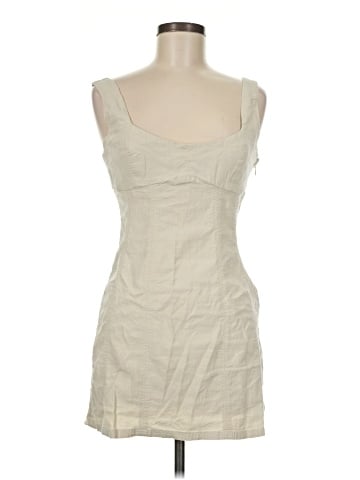 Urban Outfitters Casual Dress (view 1)