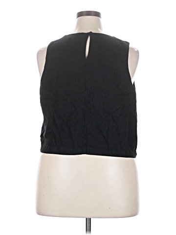 Abercrombie & Fitch Sleeveless T-Shirt (view 2)