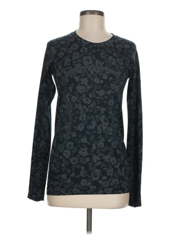 Lululemon Athletica Long Sleeve T-Shirt (view 1)