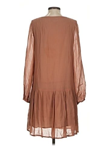 Chloe Oliver Casual Dress (view 2)