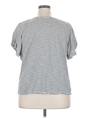 Maurices Short Sleeve Top (view 2)