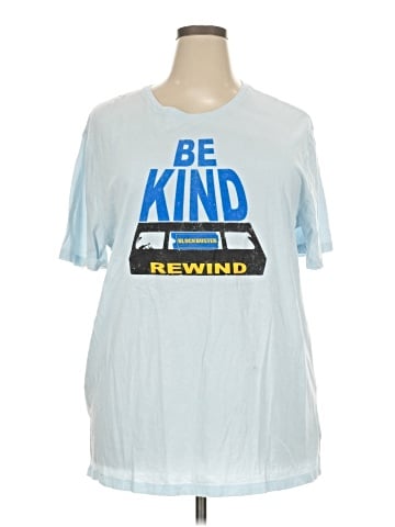 Old Navy Short Sleeve T-Shirt (view 1)