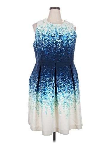 Carmen Marc Valvo Cocktail Dress (view 1)