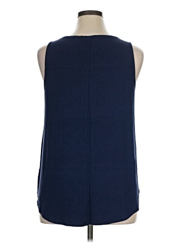 Old Navy Sleeveless T-Shirt (view 2)