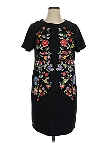 Chelsea & Theodore Casual Dress (view 1)