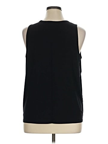 Old Navy Sleeveless T-Shirt (view 2)