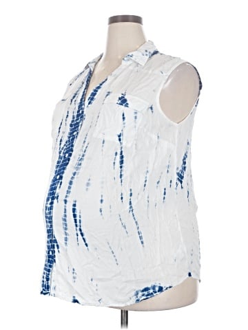 Liz Lange Maternity for Target Sleeveless Blouse (view 1)