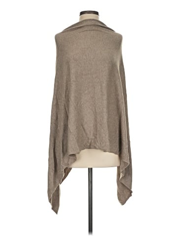 Dani Poncho (view 1)