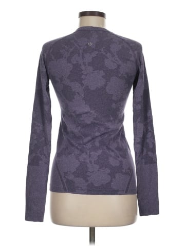 Lululemon Athletica Long Sleeve T-Shirt (view 2)