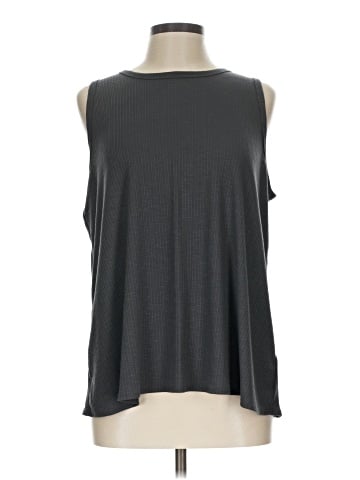 Old Navy Sleeveless T-Shirt (view 1)