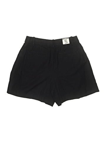 Gap Shorts (view 2)
