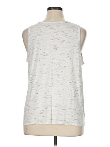 LUXE Sleeveless T-Shirt (view 2)