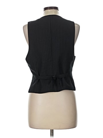 Gap Outlet Vest (view 2)