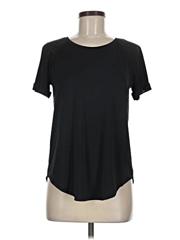 Lululemon Athletica Short Sleeve T-Shirt (view 1)