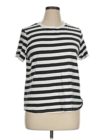 Old Navy Short Sleeve T-Shirt (view 1)