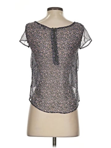 American Eagle Outfitters Short Sleeve Blouse (view 2)