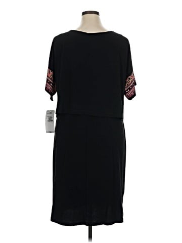 Signature by Robbie Bee Casual Dress (view 2)