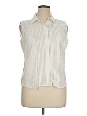 Liz Claiborne Sleeveless Button-Down Shirt (view 1)