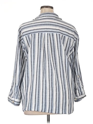 Club Z Collection 3/4 Sleeve Button-Down Shirt (view 2)