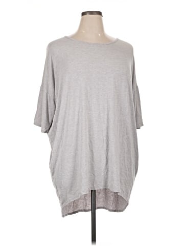 Lularoe 3/4 Sleeve T-Shirt (view 1)