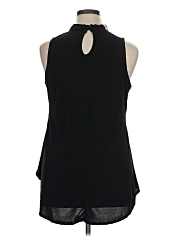 Discreet Sleeveless Blouse (view 2)