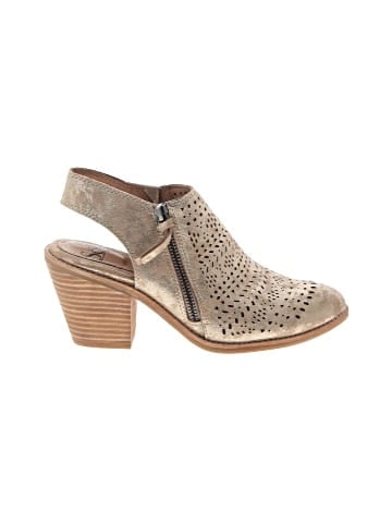 Sofft Heels (view 1)