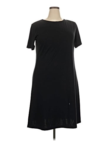 Vicki Wayne Casual Dress (view 1)